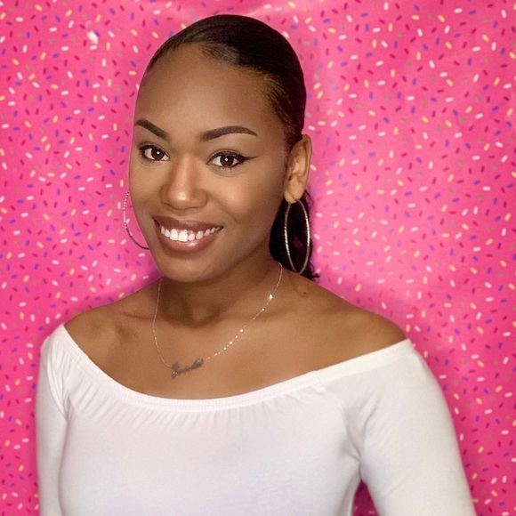 Meet your Posher, Ericka - Picture 1 of 1